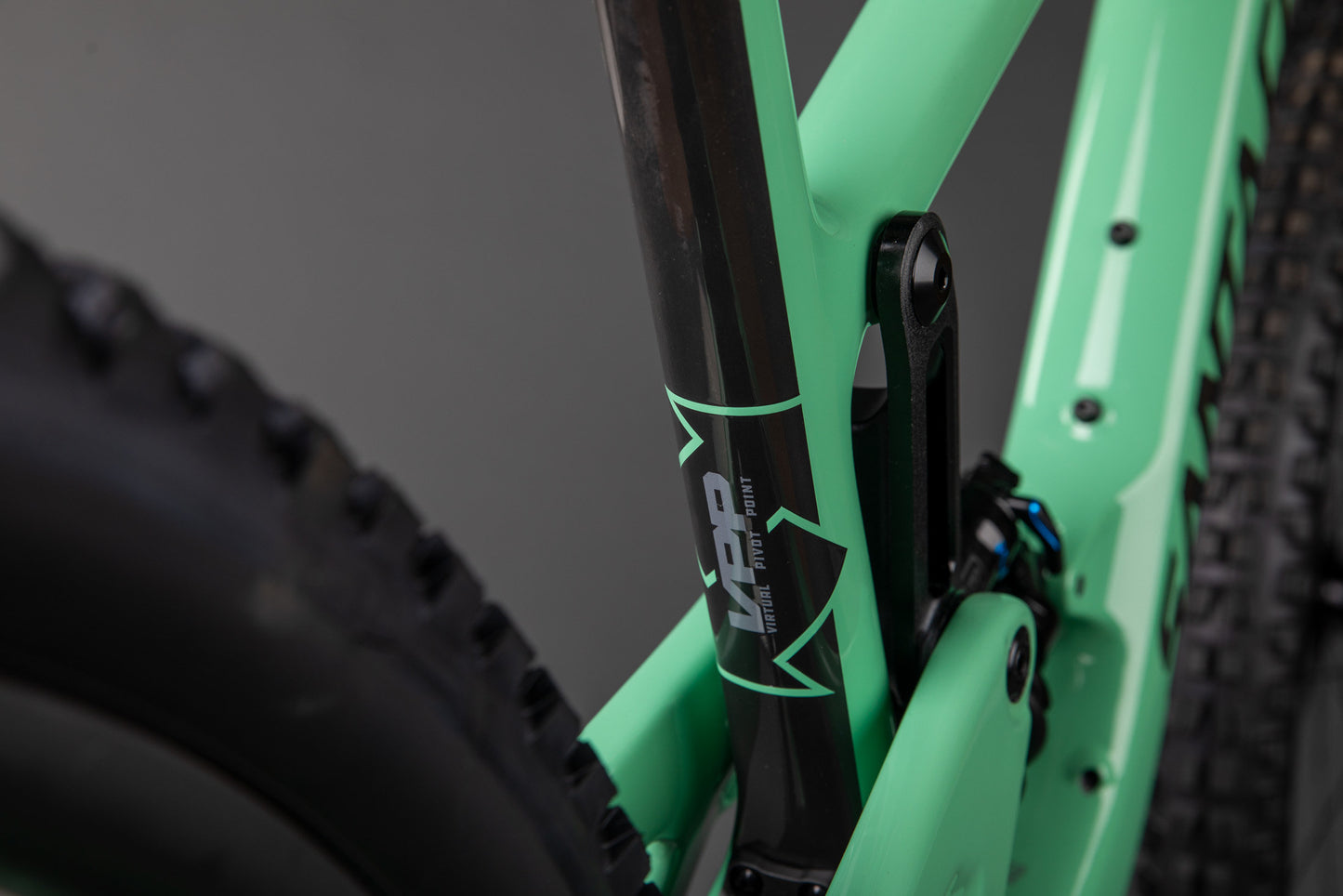 Santa Cruz Bronson S Aluminum